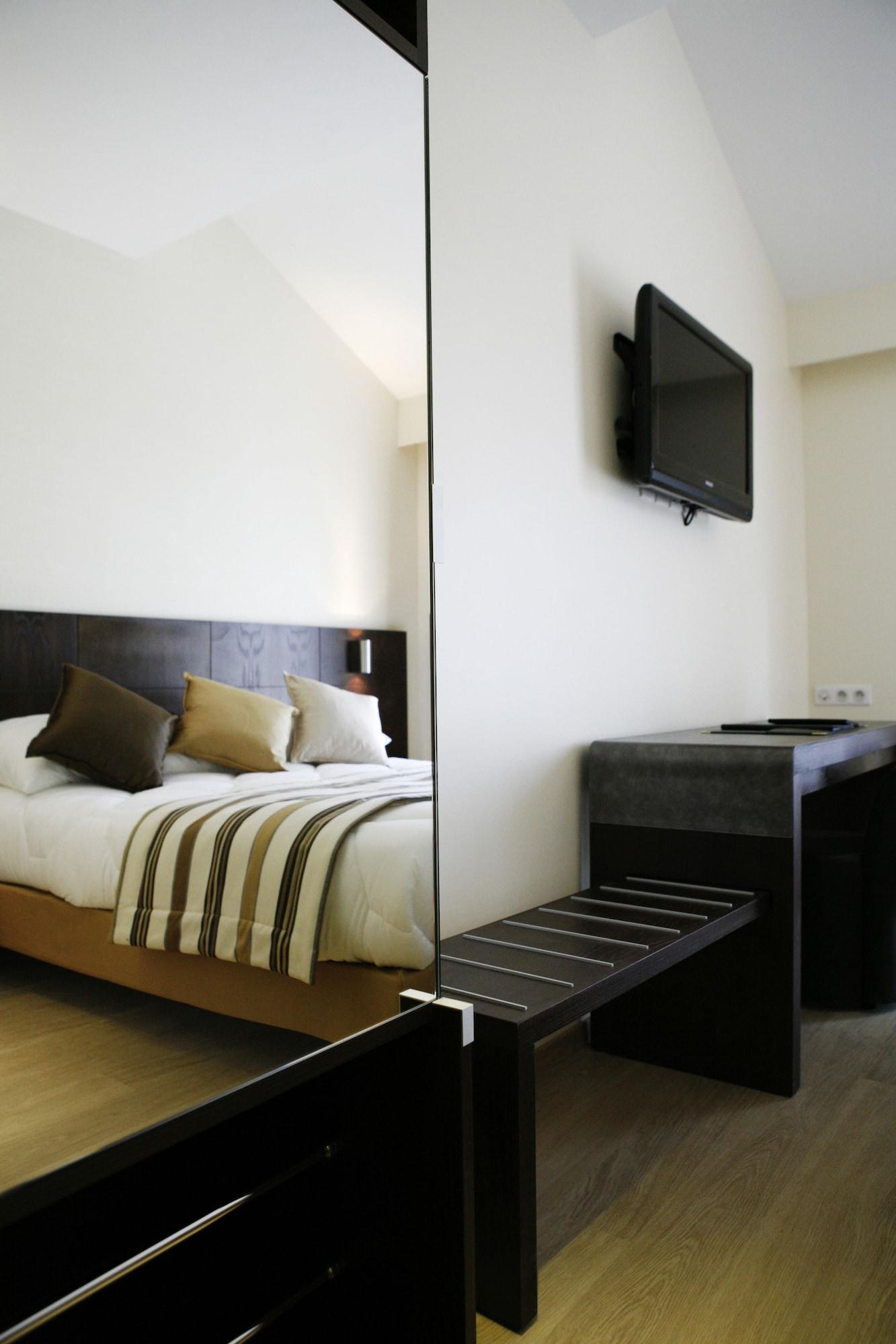 Best Western Plus Hotel Des Francs Soissons Esterno foto