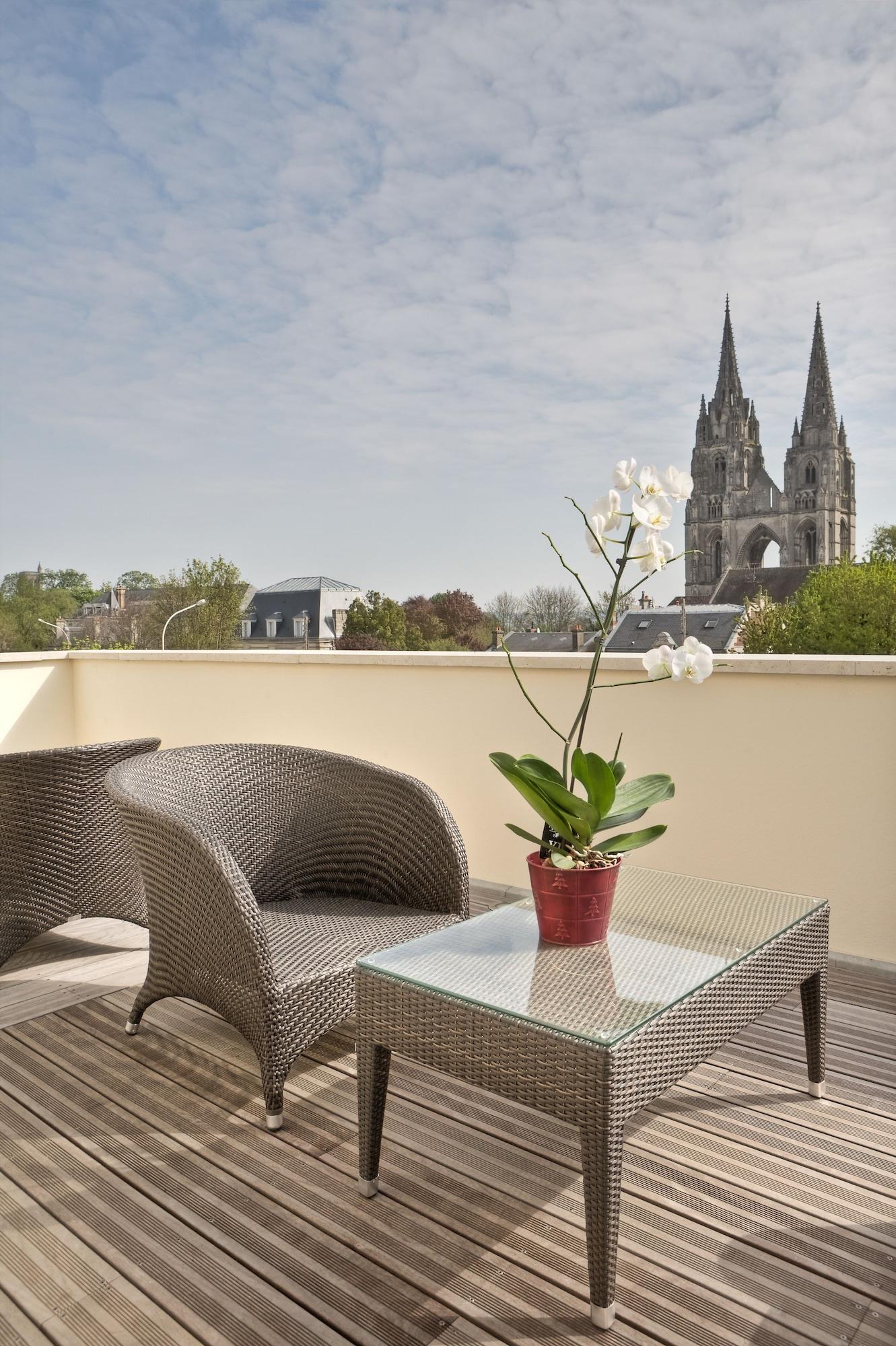 Best Western Plus Hotel Des Francs Soissons Esterno foto